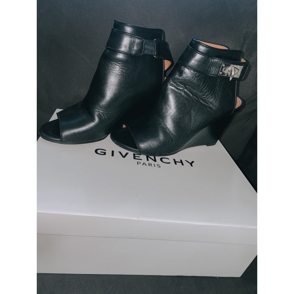 Leather peep toe wedge